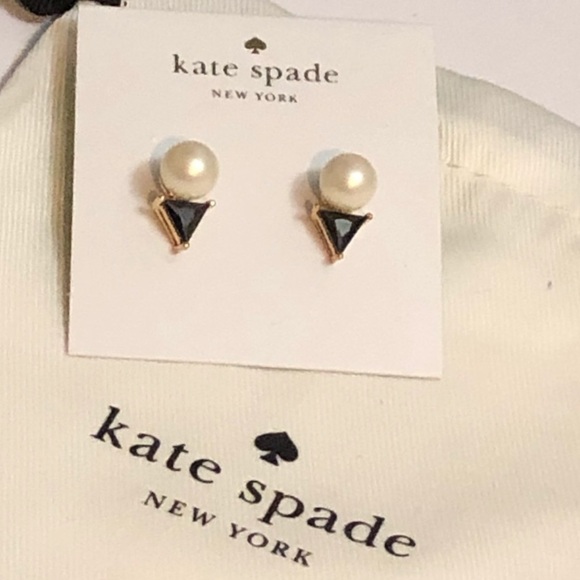 kate spade Jewelry - 🎅🏻SALE🎅🏻Kate Spade faux pearl studs
